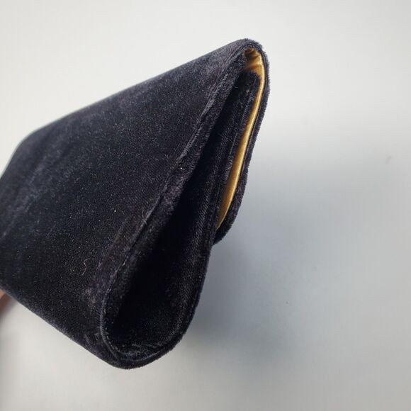 Victorias Secret Vintage 10 Inch Clutch Black Velour with Snap Closure - Picture 9 of 9